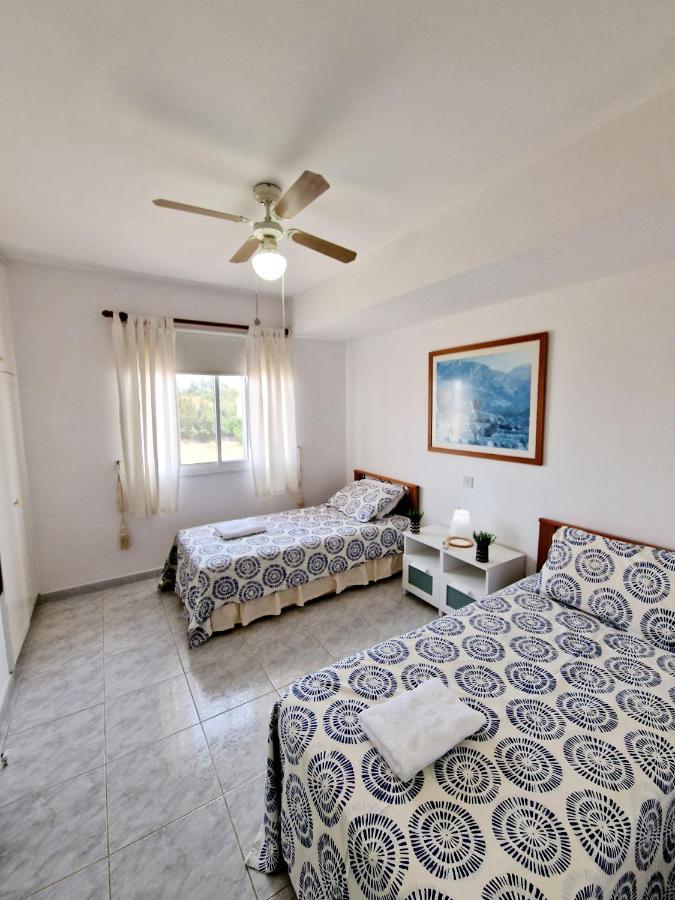 Emma'S Place, 2 Bedroom Apartment With Pool View Paphos Exterior foto